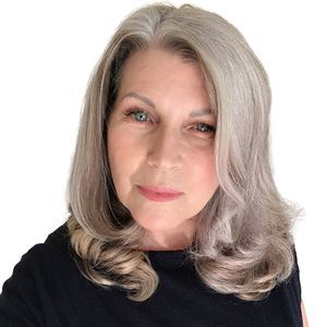 Meet your Posher, Deborah